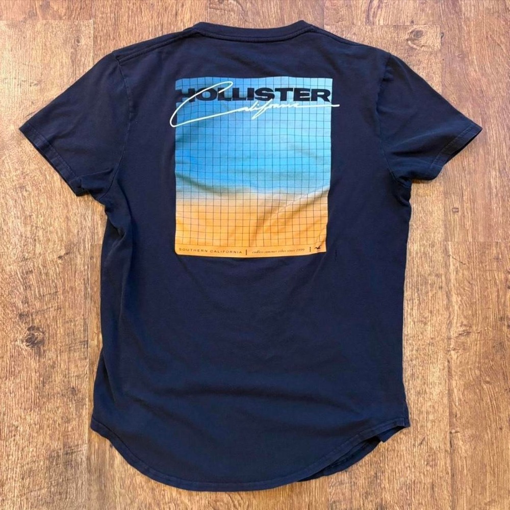 Hollister Co Mens Faded Black Graphic T-Shirt Curved Hem Large Distressed